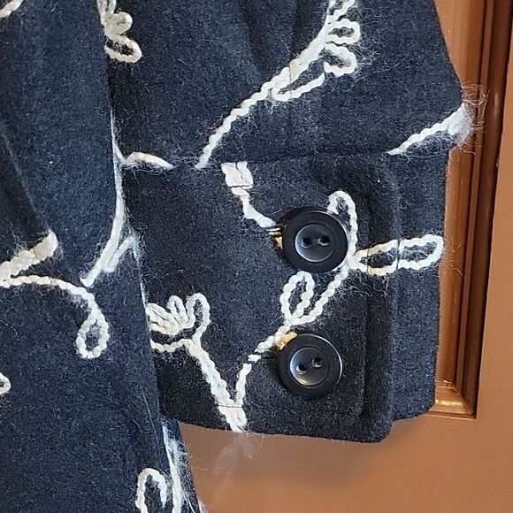 Focus by Shani- Wool/ Rayon, Blk/ Ivory jkt. Lined. Size M. Embroidery - Picture 5 of 9